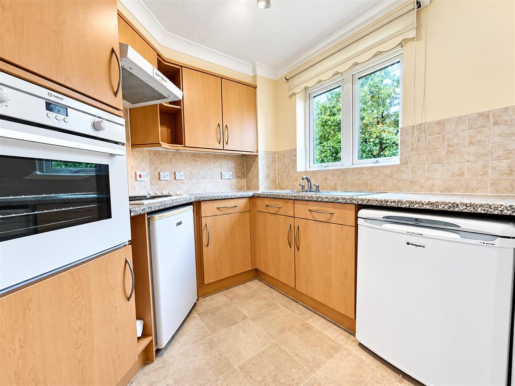 Property photo 3 of 12 Kitchen.Png