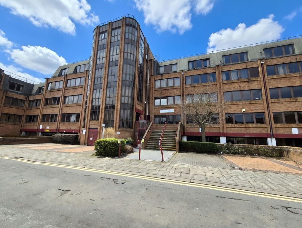 Property photo 1 of 10