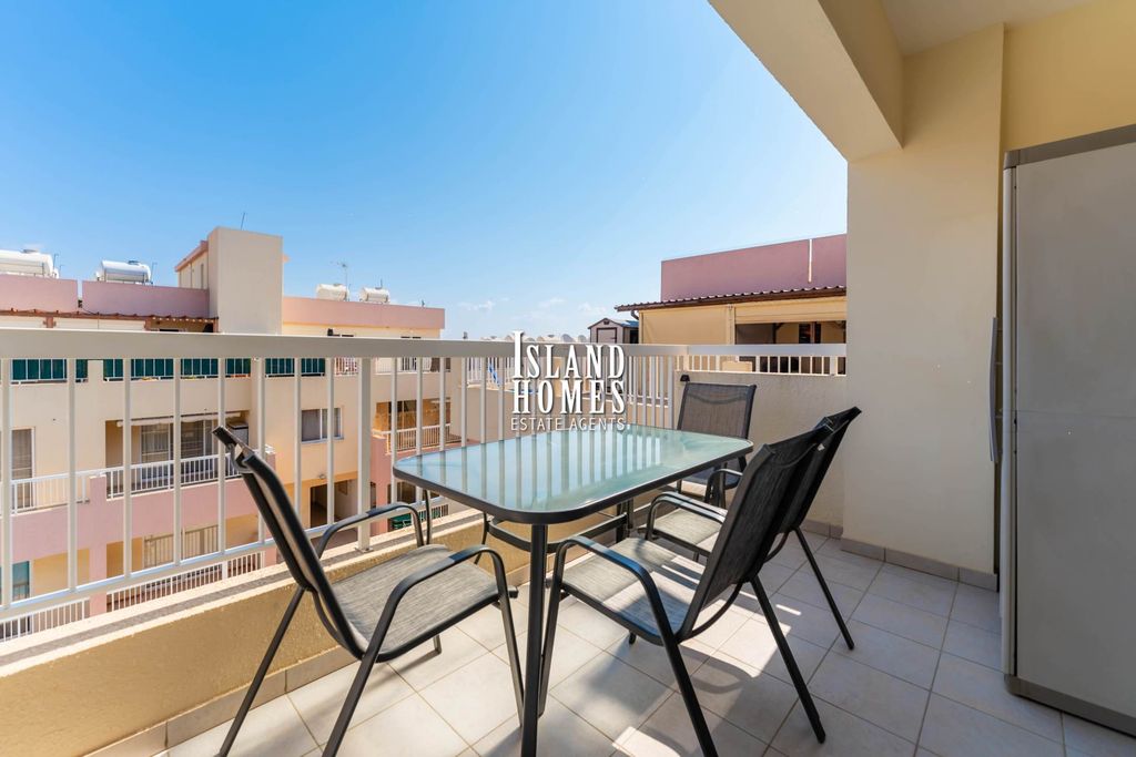 Property photo 2 of 24