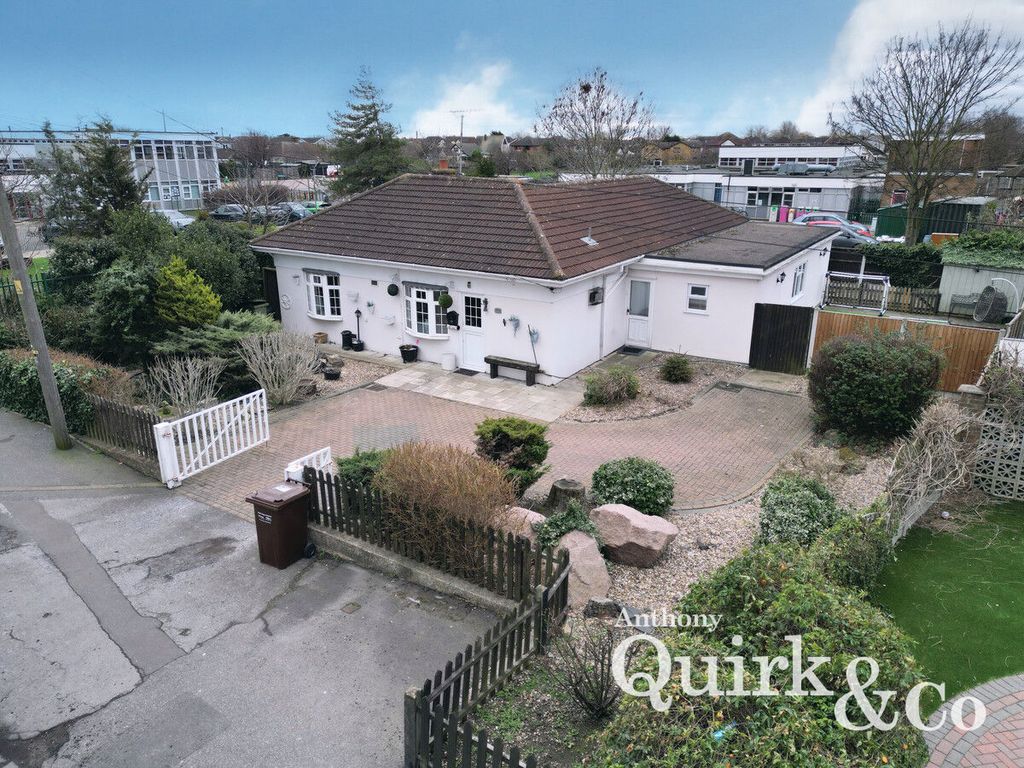 Property photo 1 of 21