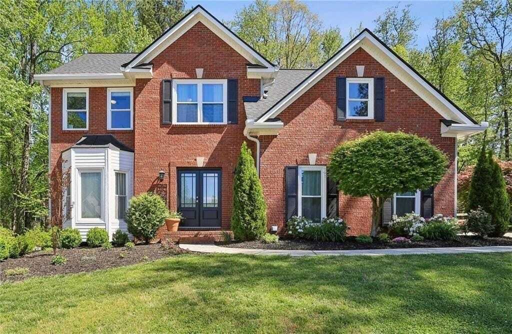 Property photo 1 of 31