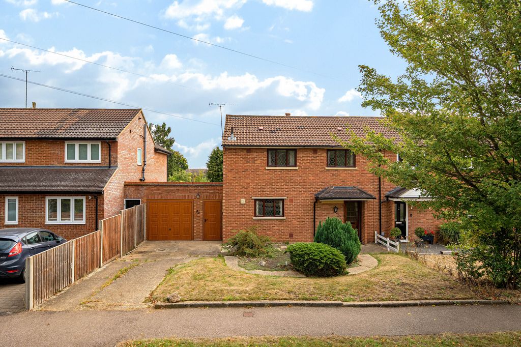 Property photo 1 of 11
