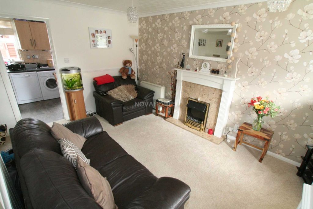 Property photo 3 of 9