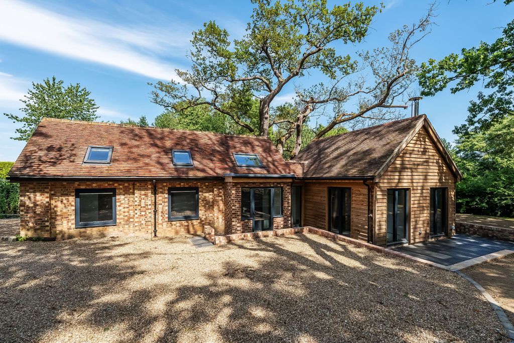 Property photo 1 of 23