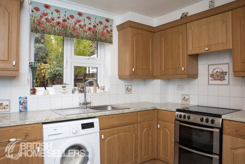 Property photo 3 of 12 Picture No. 09