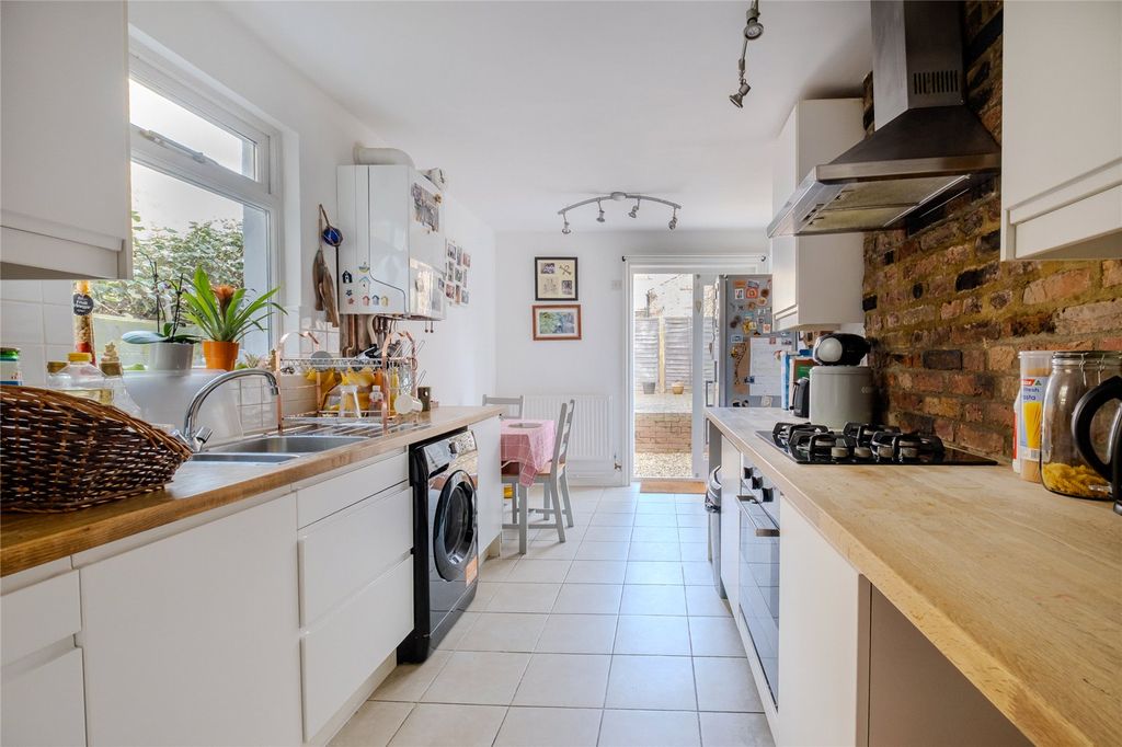 Property photo 3 of 10 Picture No. 13