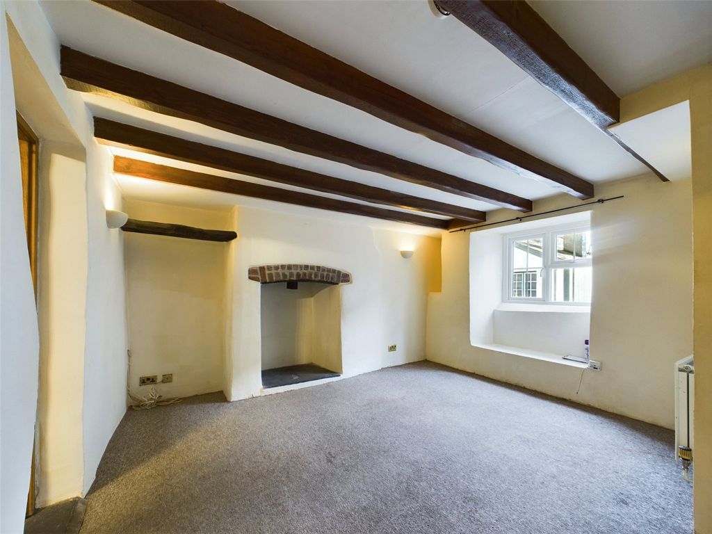 Property photo 3 of 13 Picture No. 02