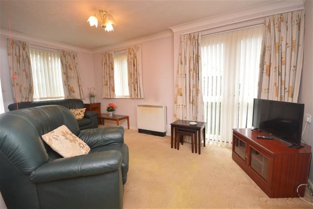 Property photo 2 of 9 Living Room