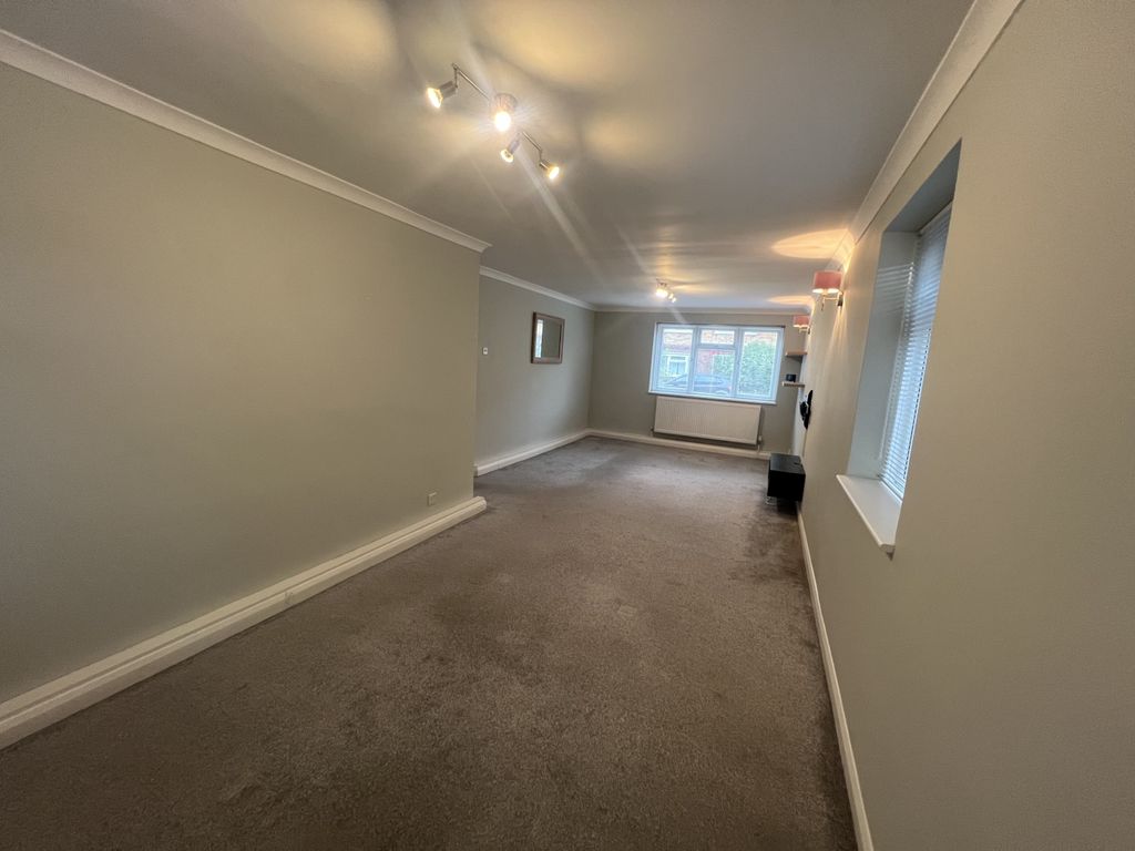 Property photo 2 of 9 Img_4904