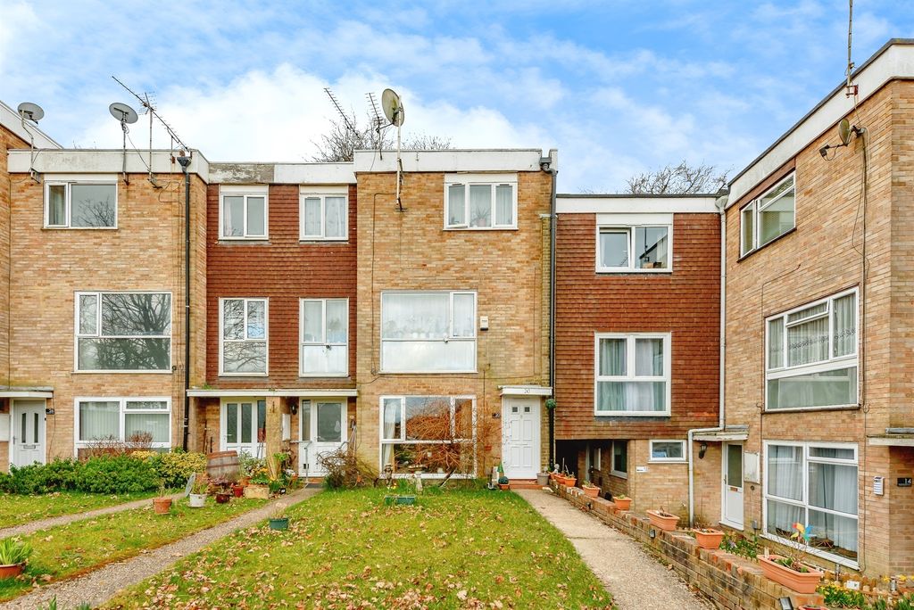 Property photo 1 of 16