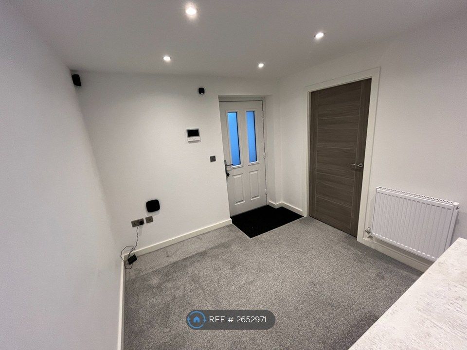 Property photo 2 of 10 Living Area