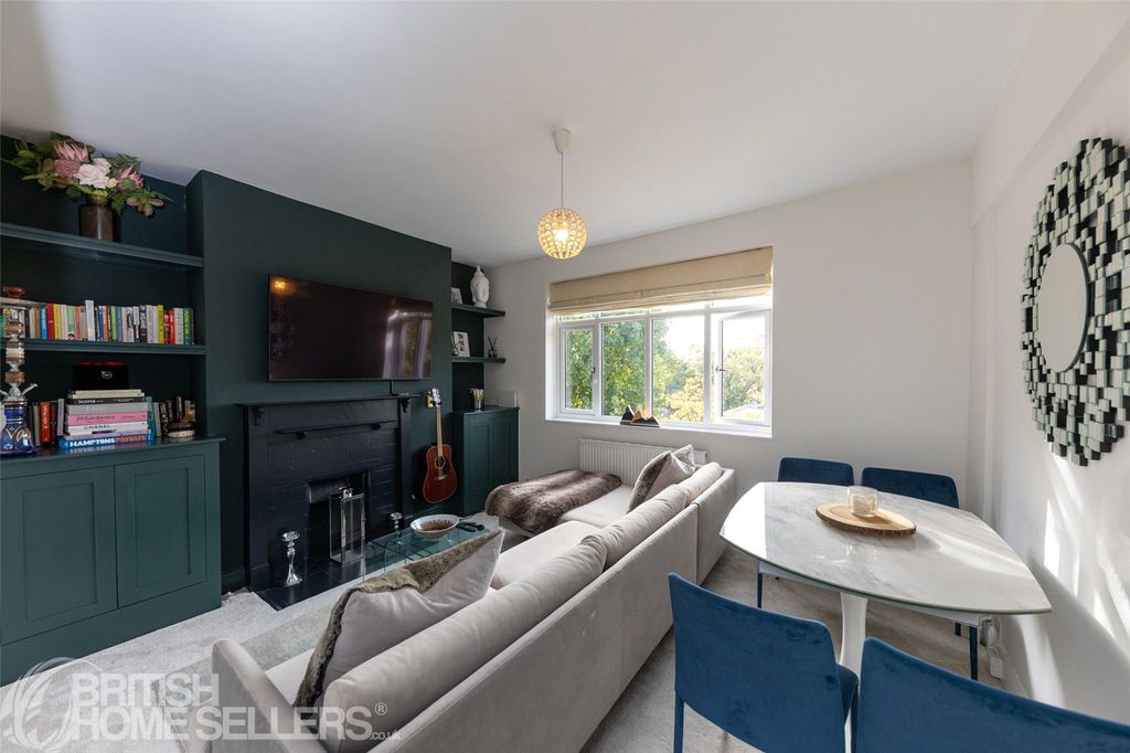 Property photo 2 of 8 Picture No. 04