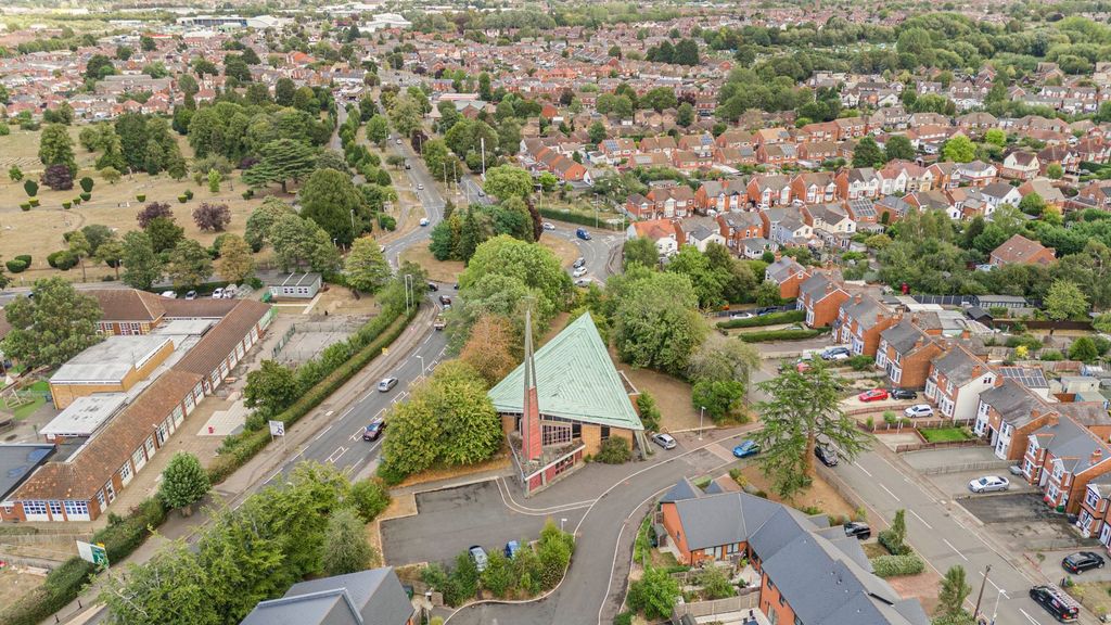 Property photo 3 of 18 Picture No. 19