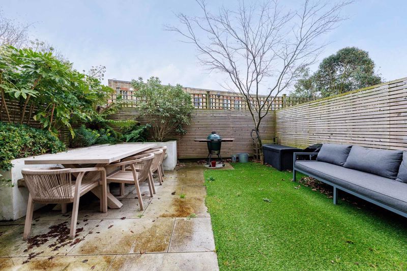 Property photo 2 of 16 Photo 13