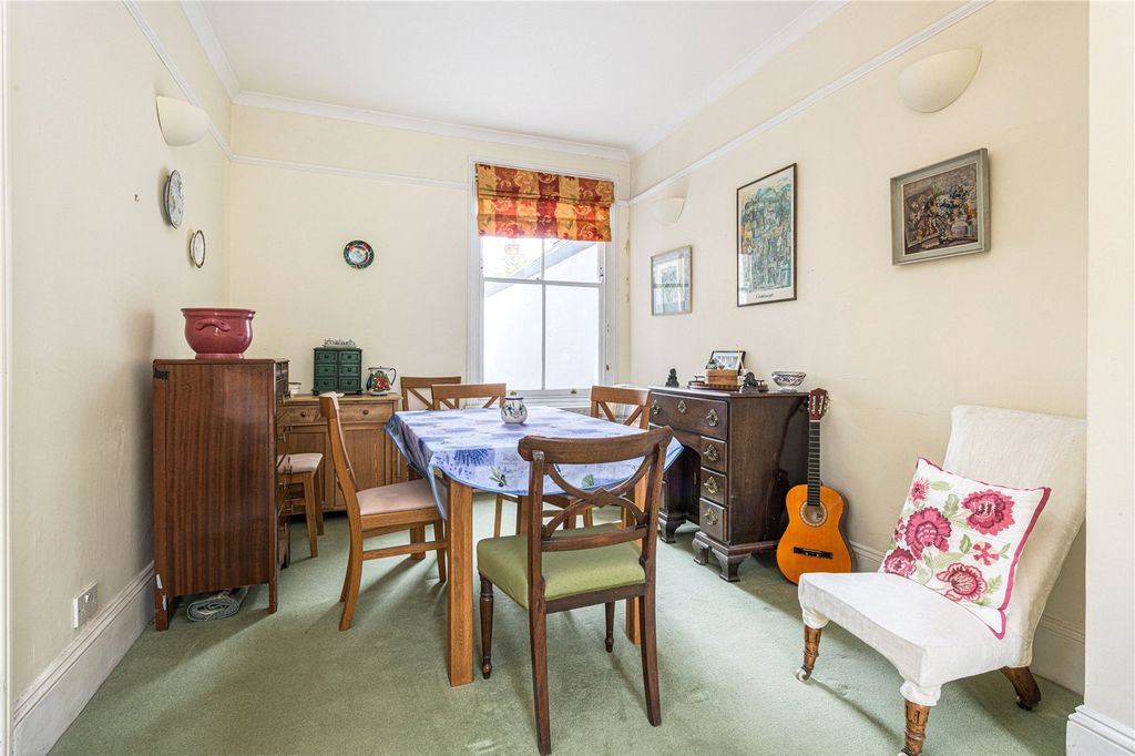 Property photo 3 of 14 Dining Room