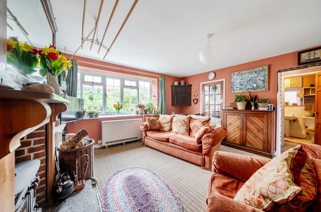 Property photo 2 of 17