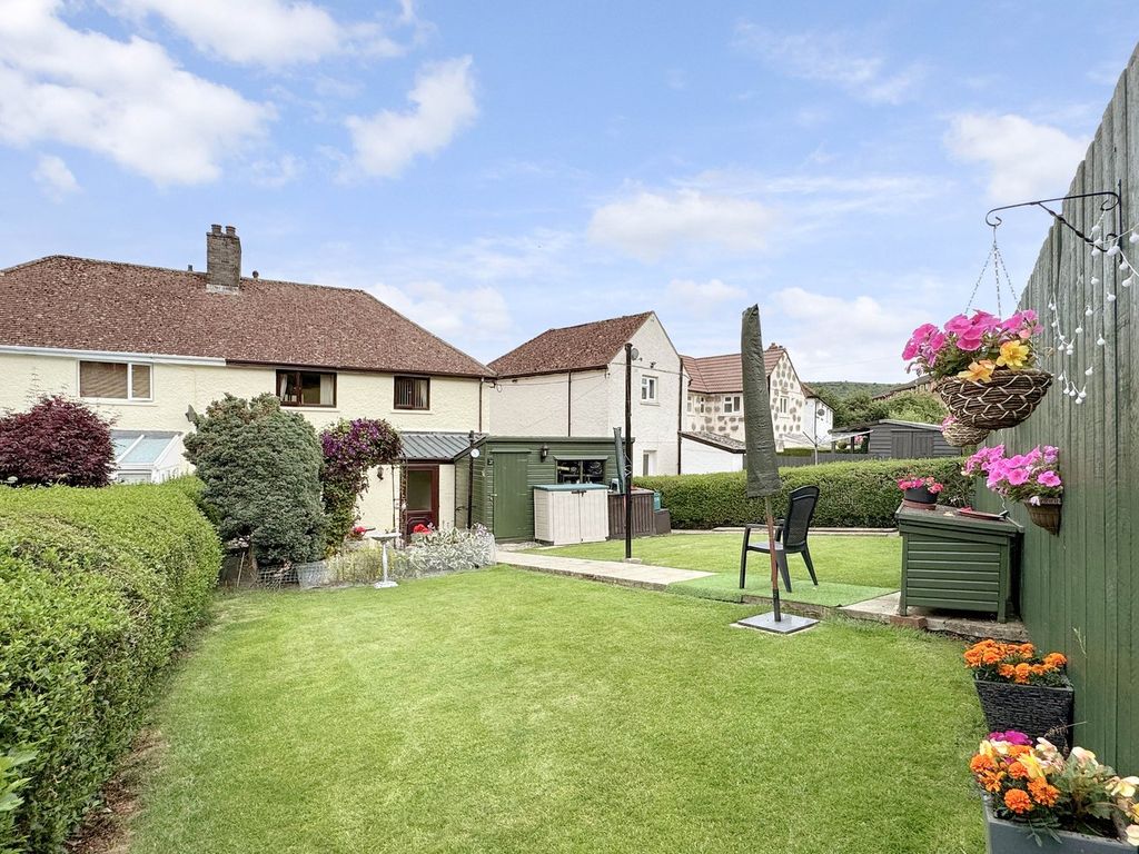 Property photo 2 of 41