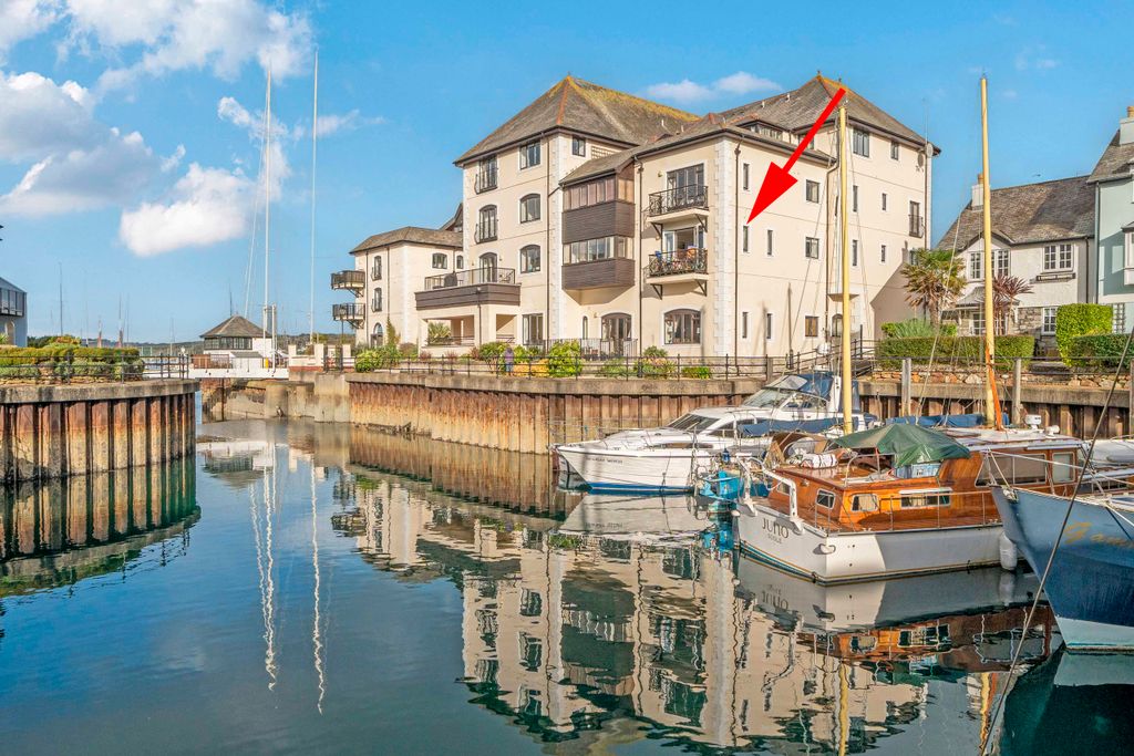 Property photo 1 of 16 Photo 1