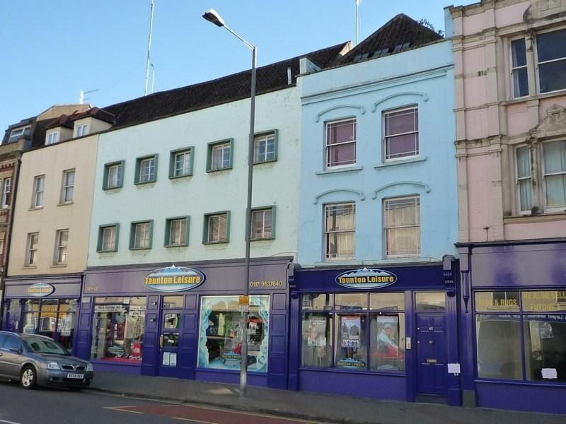 Property photo 1 of 9 Charming High Street Exterior In A Vibrant Area...