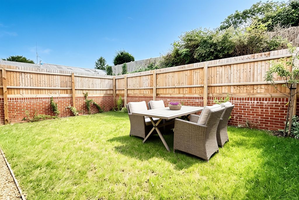 Property photo 3 of 16 Gallery
