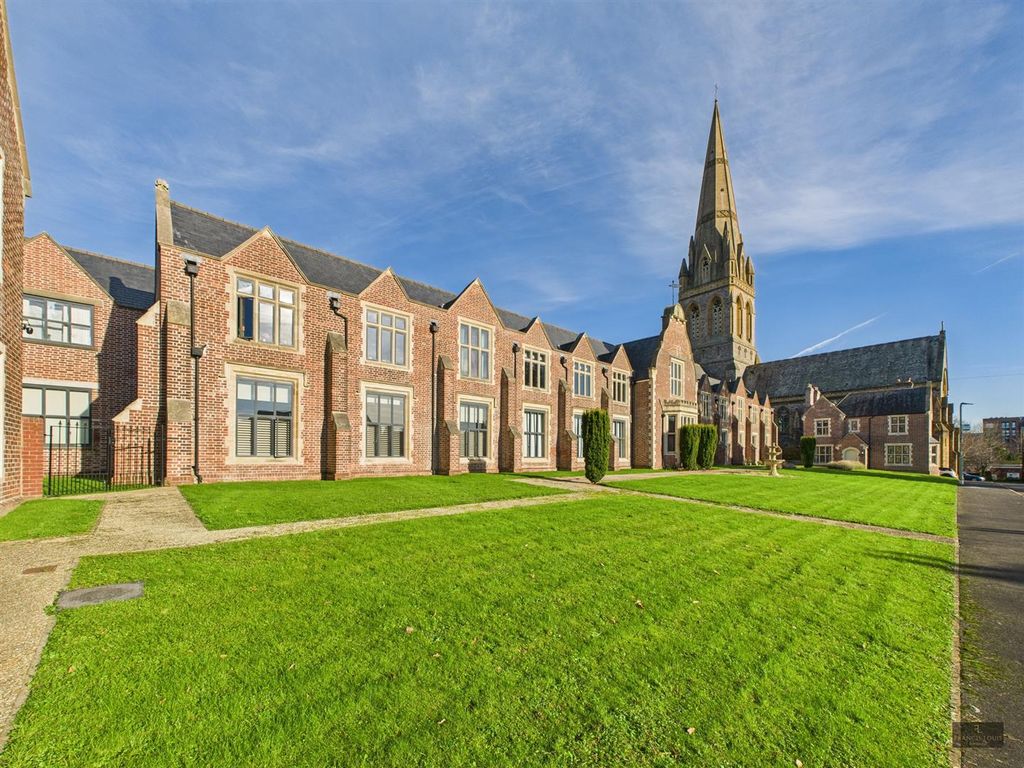 Property photo 1 of 12 Cam02887G0-Pr0564-Still017.Jpg