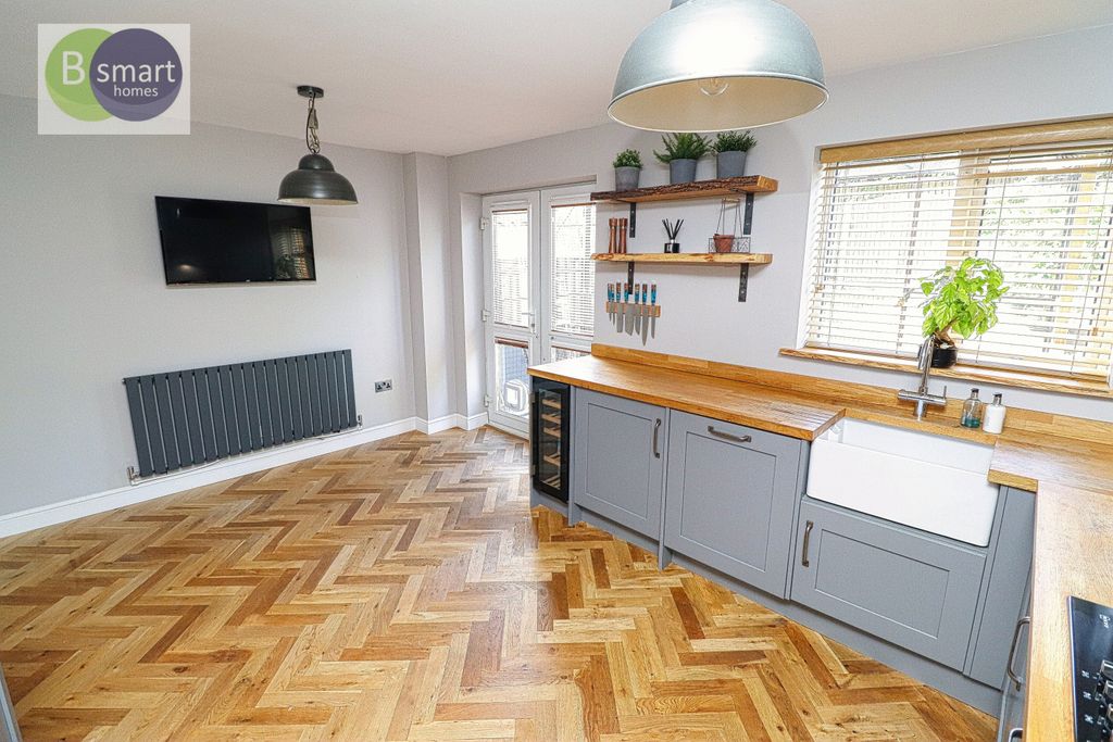Property photo 3 of 19 Img_0006