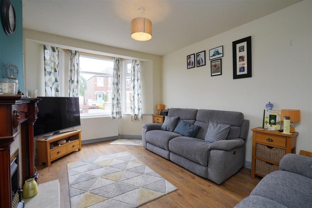 Property photo 2 of 15 12.Png