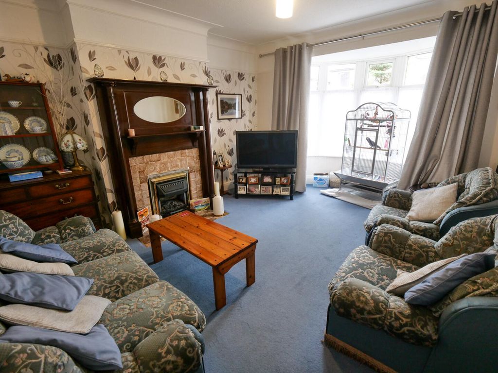 Property photo 3 of 12 Living Room