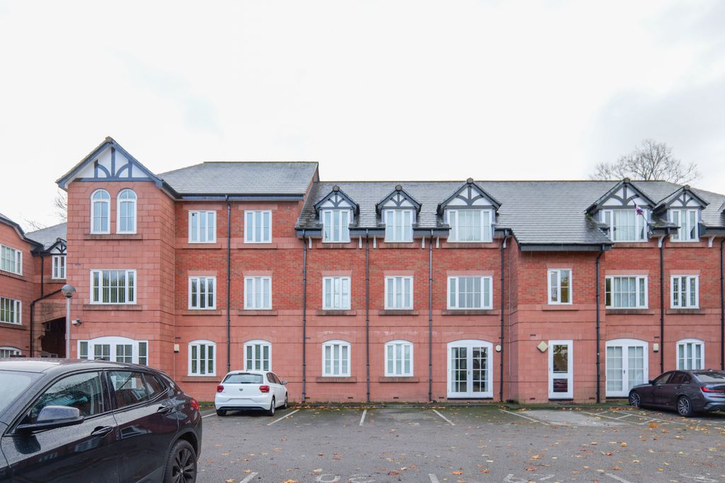 Property photo 1 of 20