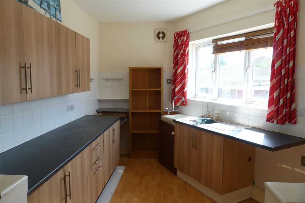 Property photo 2 of 4
