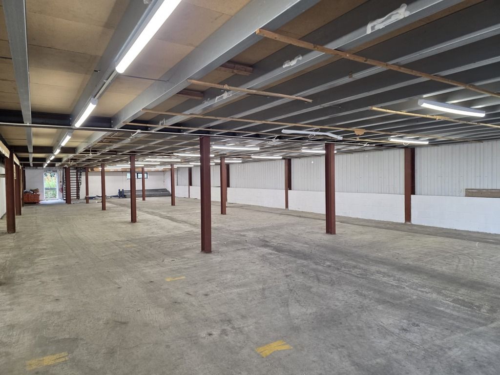 Property photo 3 of 11 Photo 2