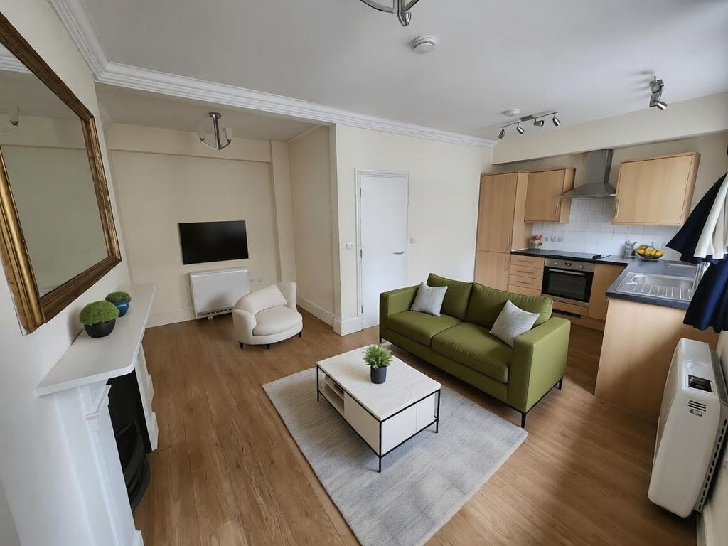 Property photo 1 of 15 Fa6c4782-E398-402A-A04E-1A077Ec1A4Ed_0.Jpg