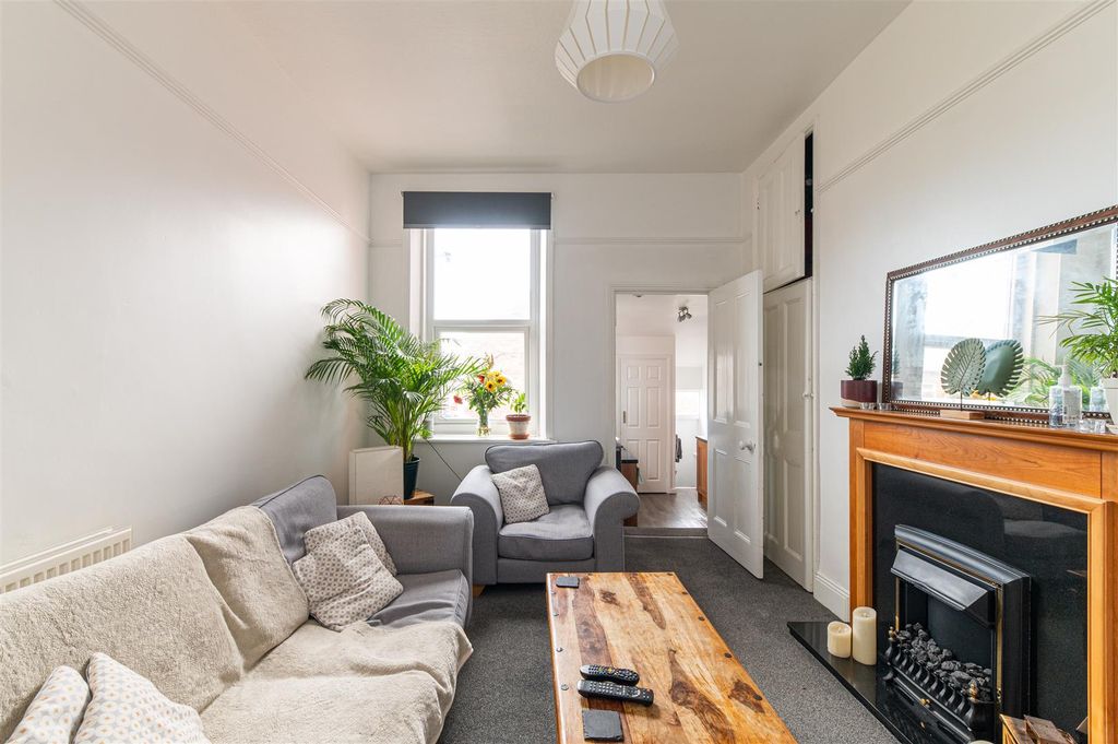Property photo 2 of 11 Edit-1412.Jpg