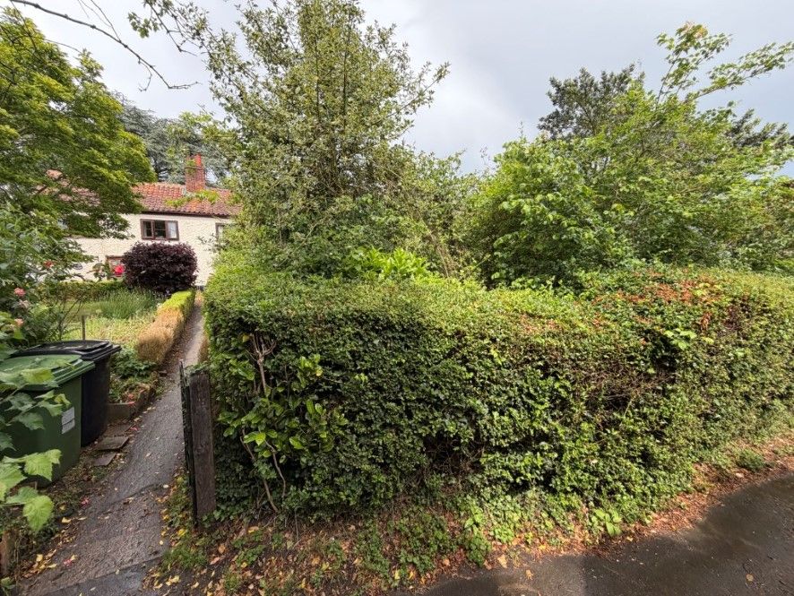 Property photo 2 of 21