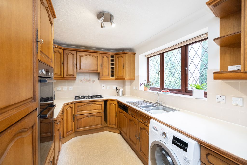 Property photo 3 of 12 Dsc05589