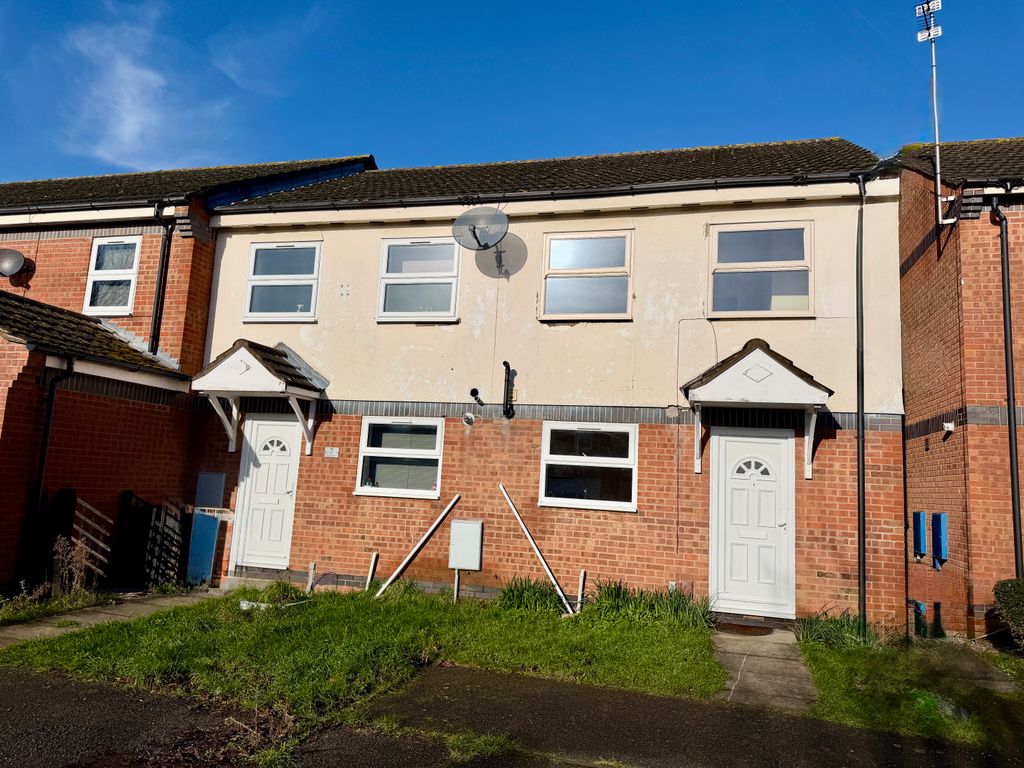 Property photo 1 of 8 Front