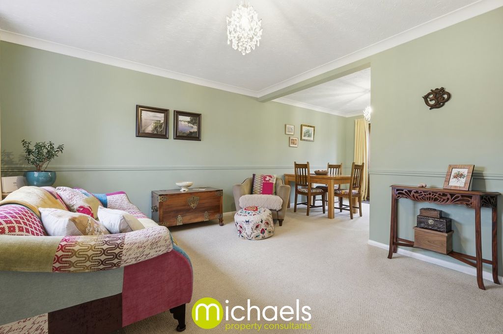 Property photo 2 of 23
