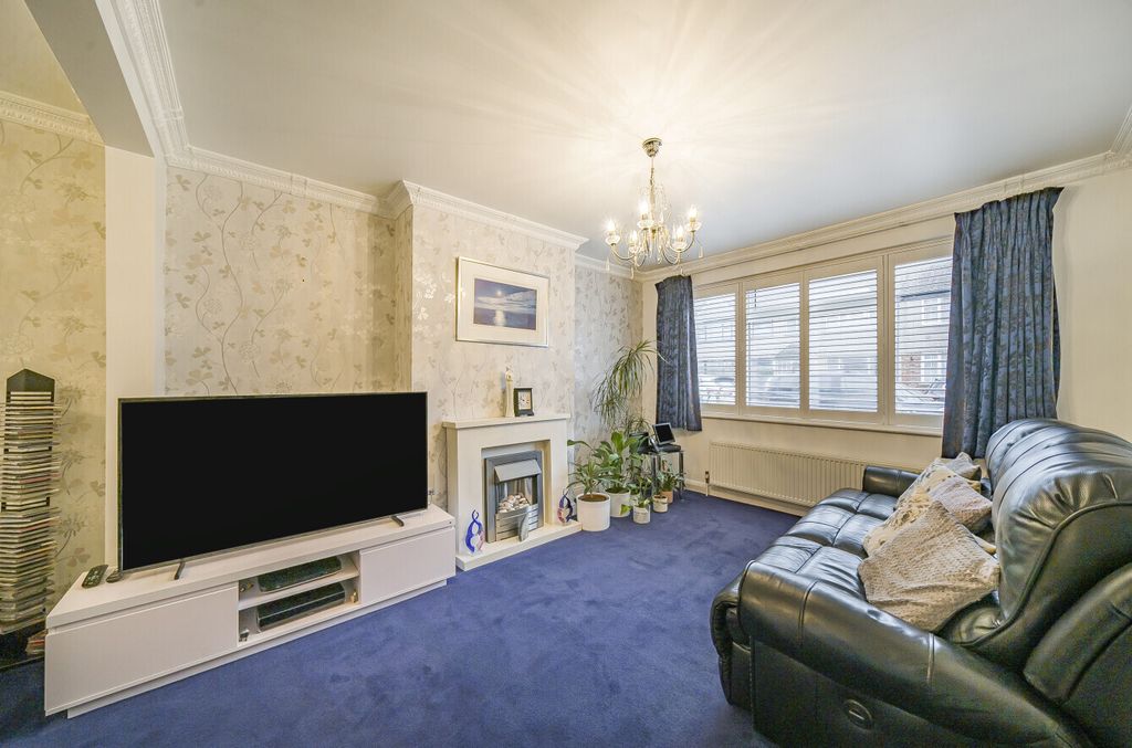 Property photo 3 of 18 Picture No. 16
