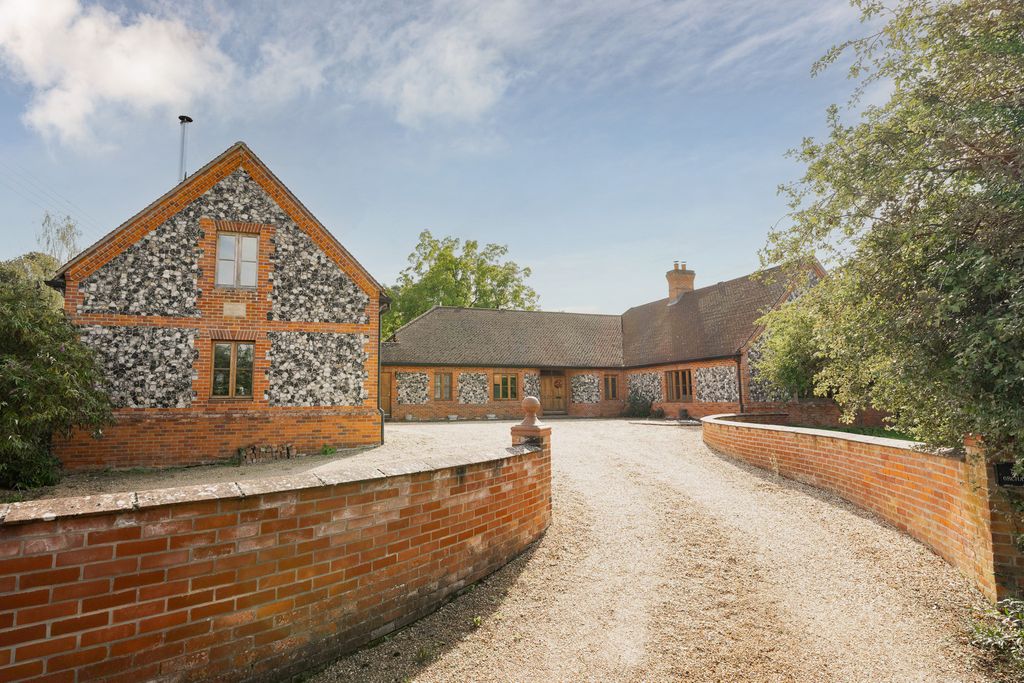 Property photo 1 of 27 Picture No. 36
