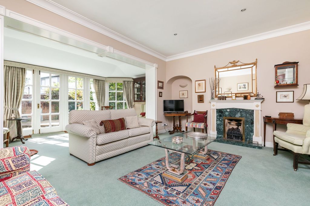 Property photo 2 of 15