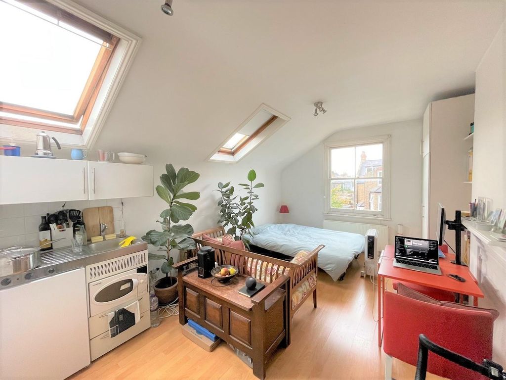 Property photo 1 of 5