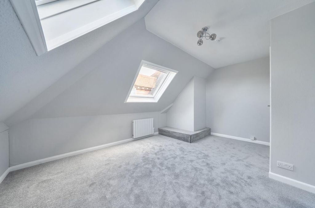 Property photo 3 of 15 Parklands Close 8c (6).Jpg