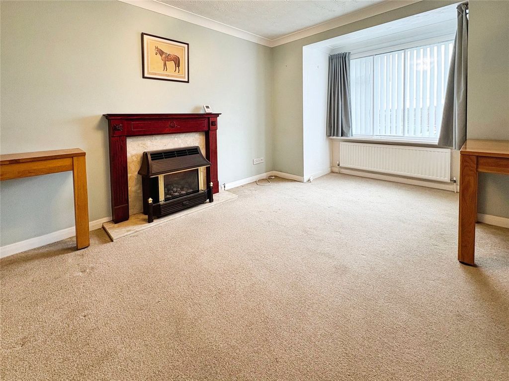 Property photo 3 of 12 Living Room