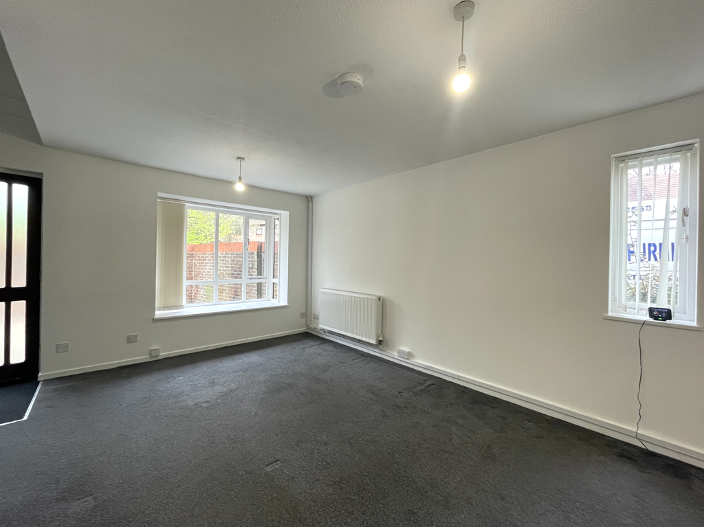 Property photo 3 of 7 Test