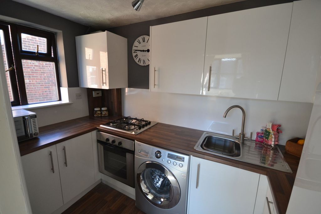 Property photo 3 of 9