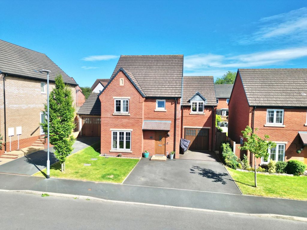 Property photo 1 of 34