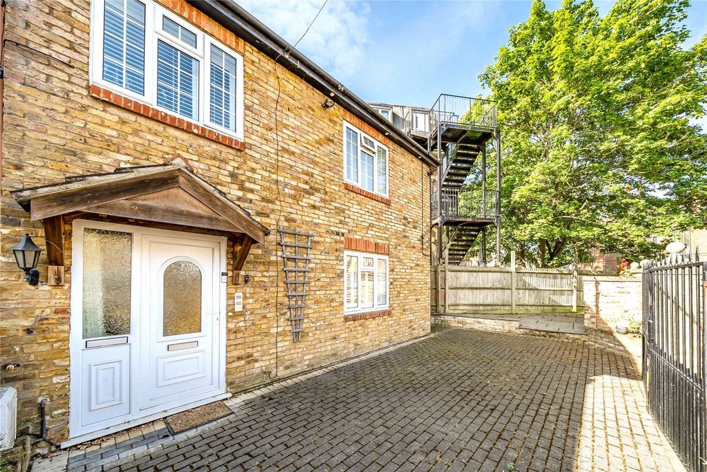 Property photo 2 of 10 Picture No. 02