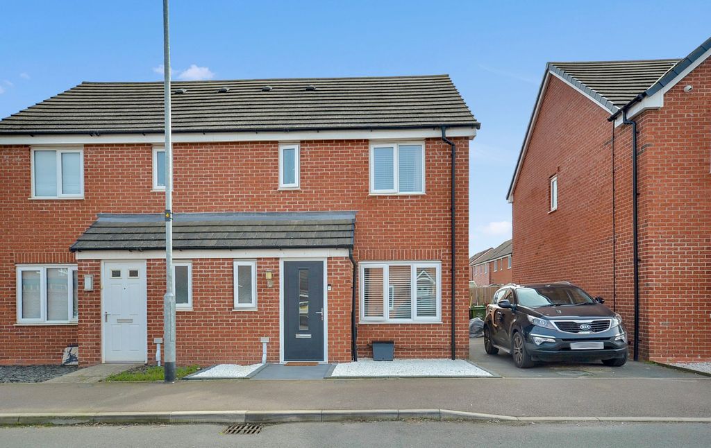 Property photo 1 of 30