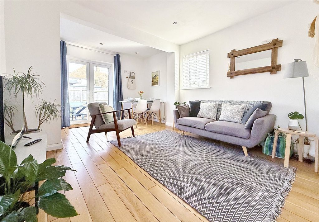 Property photo 1 of 22 Picture No. 15