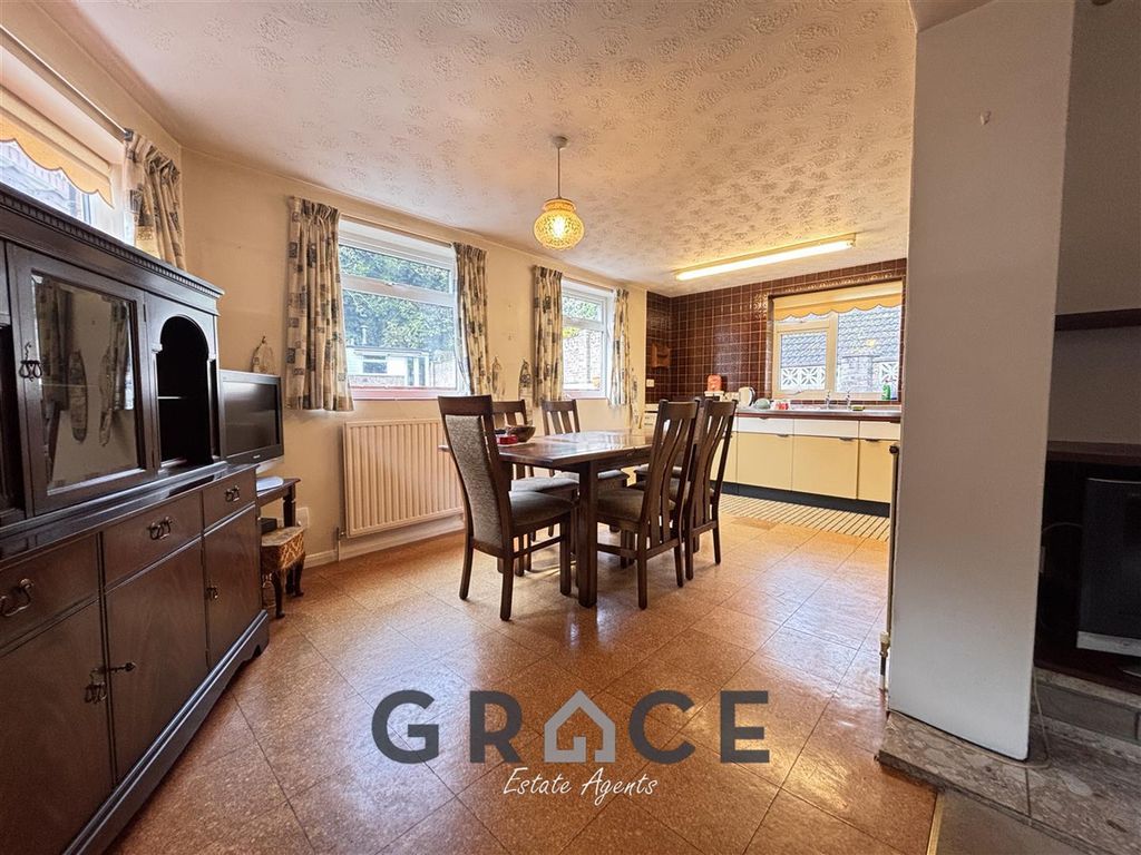 Property photo 2 of 29 9F1Zzz8R1Kkchybkj0Loow-2.Jpg